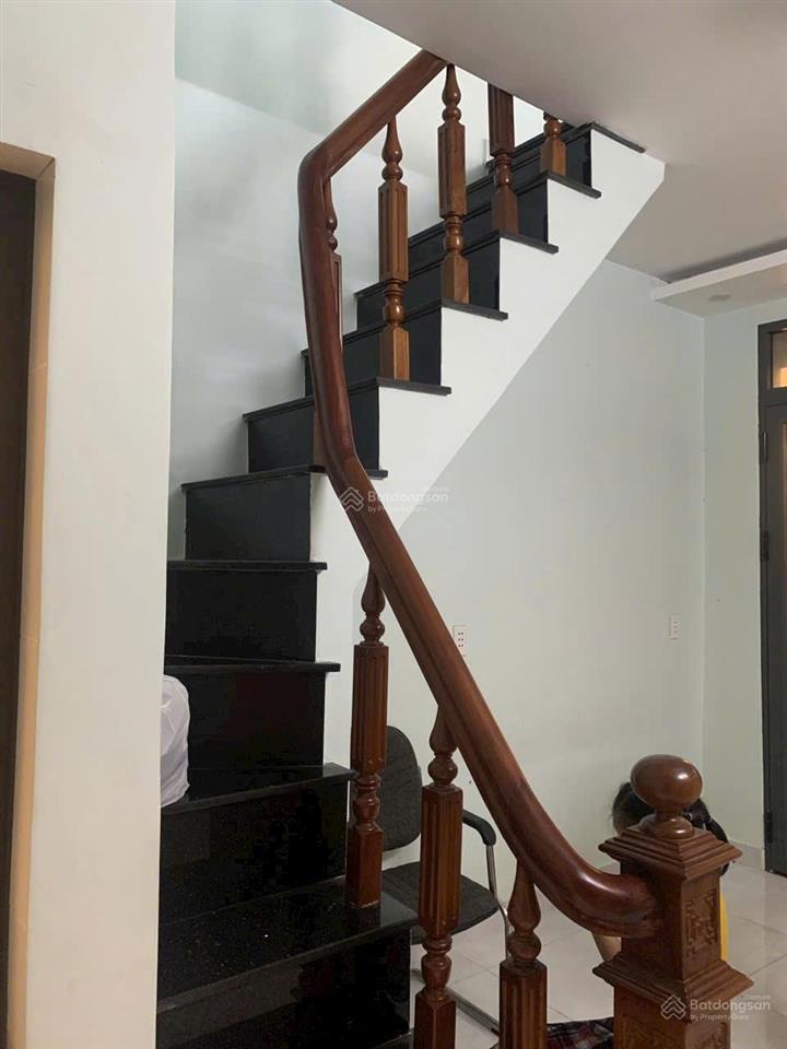 Cho thuê nhà nguyên căn, hẻm xe hơi đường nguyễn xí, phường bình lợi trung, giá 7 triệu