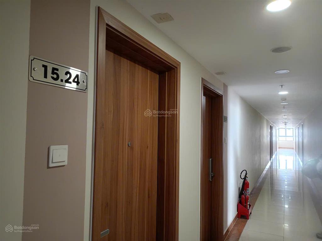 Nhà sổ hồng tầng cao (15,24), 2pn2wc giá 2tỷ394, gần làng đhqg hcm, view hồ bơi  dễ cho thuê