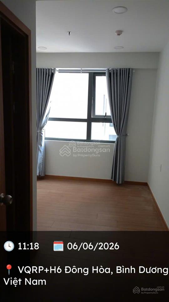 Nhà sổ hồng tầng cao (15,24), 2pn2wc giá 2tỷ394, gần làng đhqg hcm, view hồ bơi  dễ cho thuê