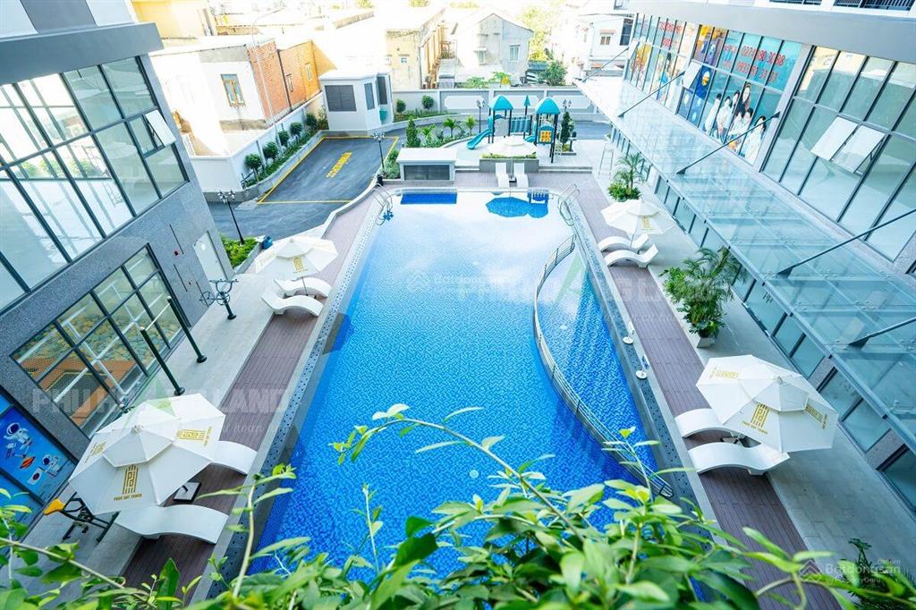 Nhà sổ hồng tầng cao (28.24), 2pn2wc giá chỉ 2ti39, gần làng đhqg hcm , view hồ bơi dễ cho thuê