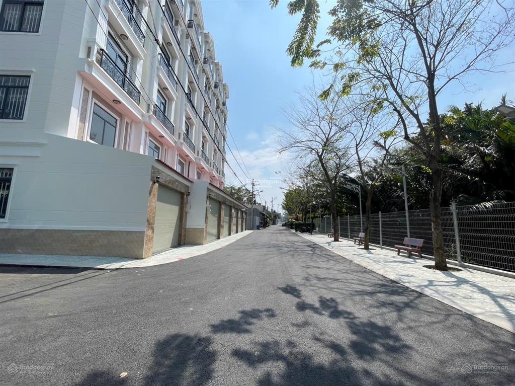 Nhà phố cận sông sài gòn 7.8 tỷ/ căn, ngay vạn phúc city, shr, đường 9m, đt cho thuê có dòng tiền