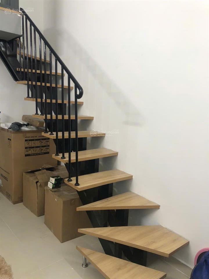 Bán căn hộ officetel la astoria giá 2,3 tỷ.  0938 020 *** thủy