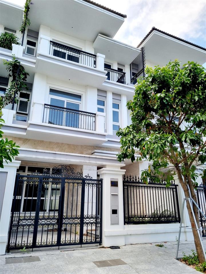 Cho thuê biệt thự cao cấp the peak garden, q7, full nội thất, 4pn, 50tr/th  0918 278 ***