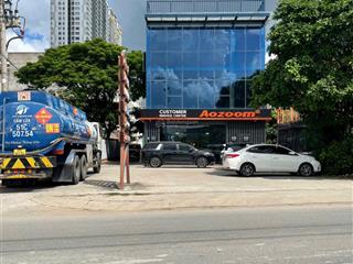 Cho thuê mặt bằng làm showroom oto, vp cty, kho xưởng dt 800m sử dụng mặt tiền đường đào trí, q7