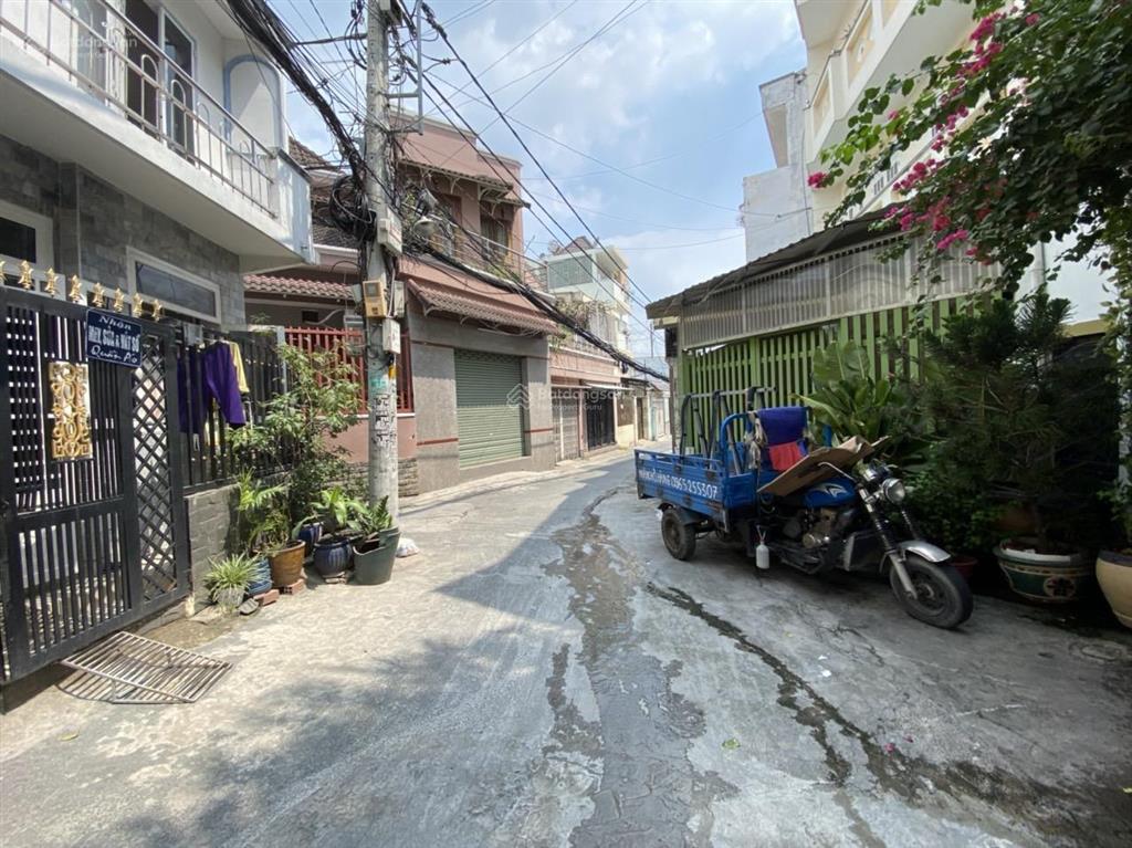 Bán nhà 1 trệt 1 lầu hẻm xe hơi đường võ văn ngân