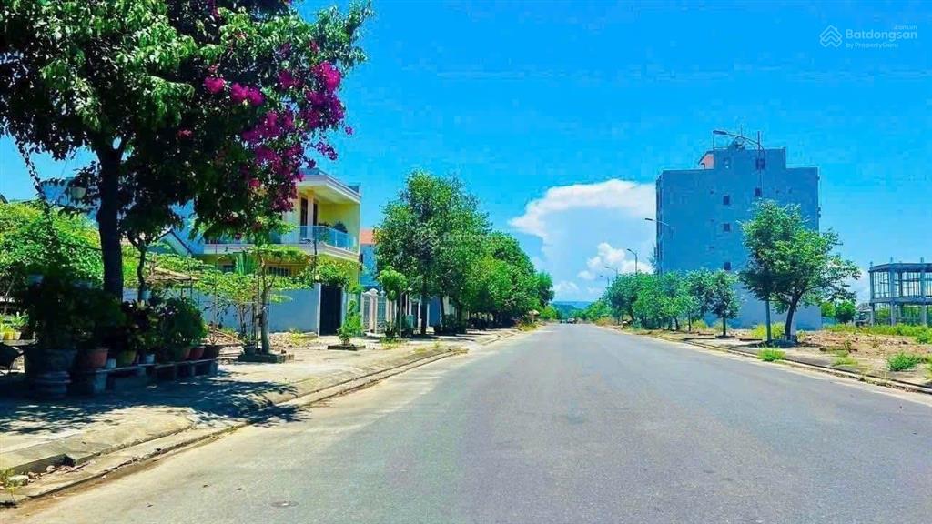 Chính cần bán lô ngang 7m khu đô thị số 4 ngay sát đại học fpt giá chỉ có 3.9 tỷ