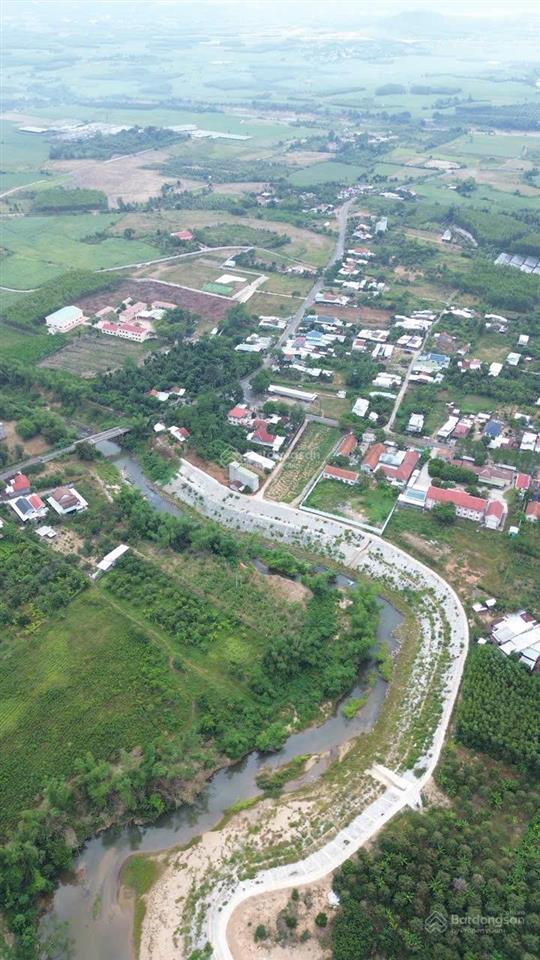 Cắt lỗ sâu lô đất giáp sông cầu khánh vĩnh quy hoạch full thổ cư