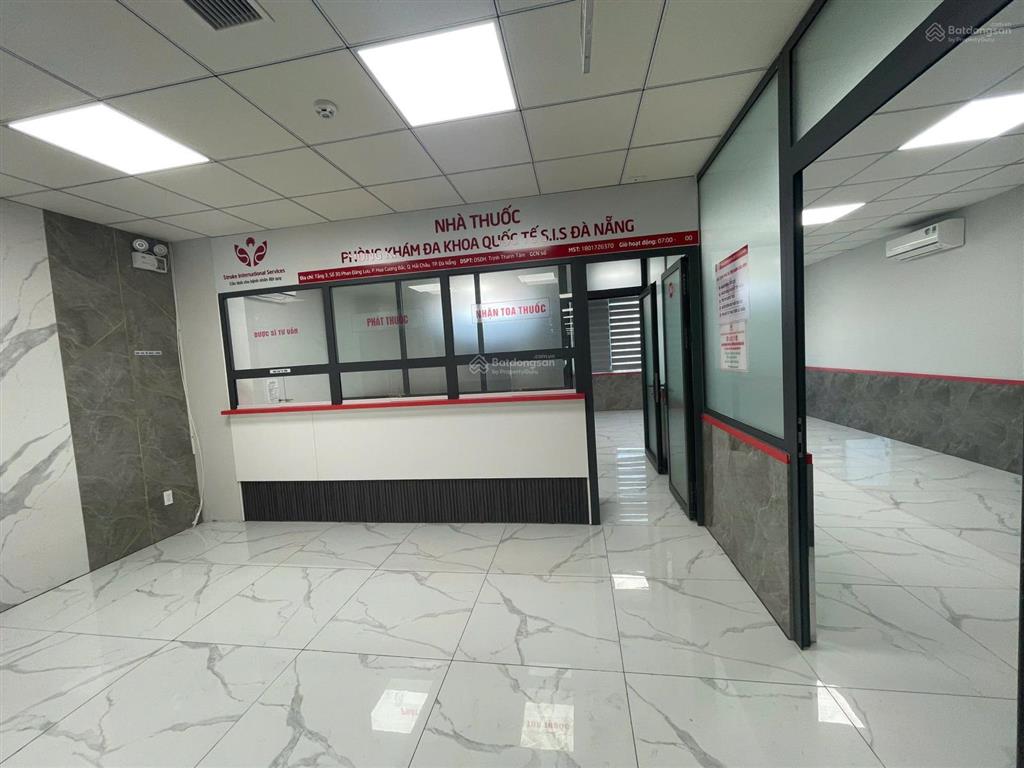 Cho thuê tòa nhà 7 tầng thang máy sát đại lộ phan đăng lưu, gần trung tâm tài chính