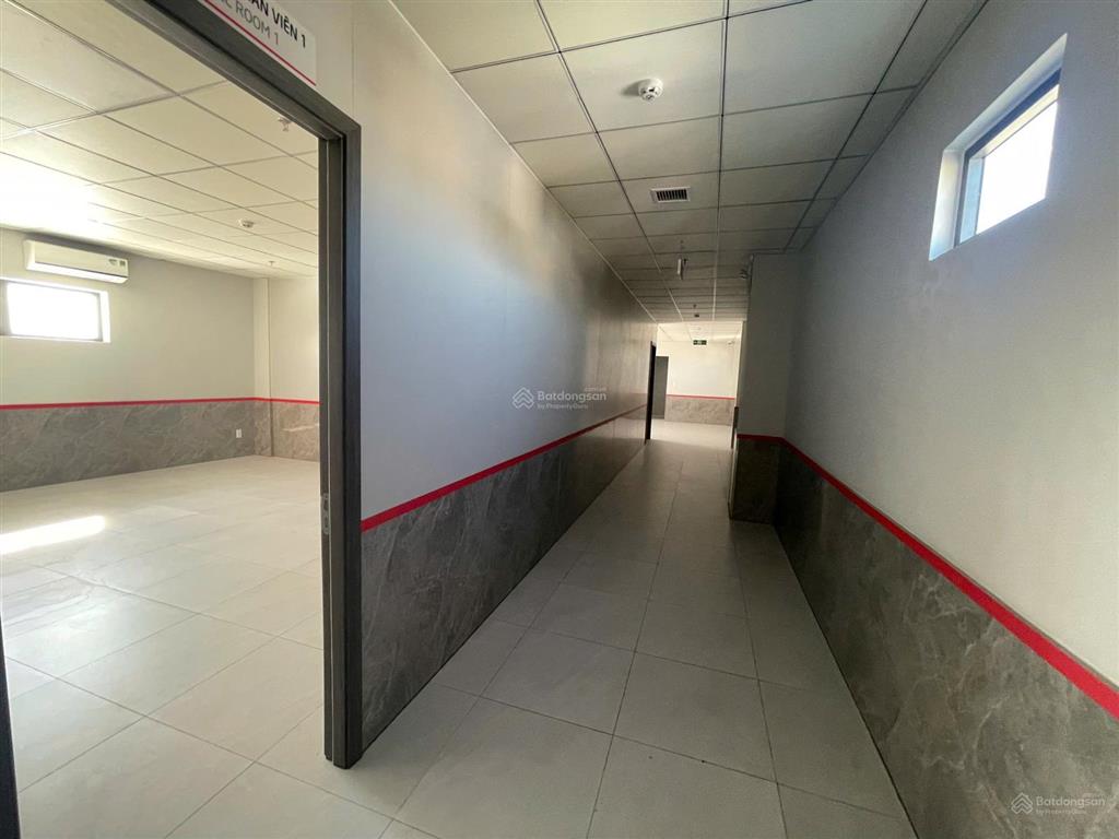 Cho thuê tòa nhà 7 tầng thang máy sát đại lộ phan đăng lưu, gần trung tâm tài chính