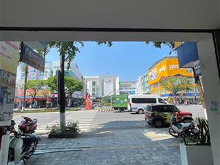 Cho thuê tòa văn phòng 7 tầng mặt tiền điện biên phủ đối diện co op mart