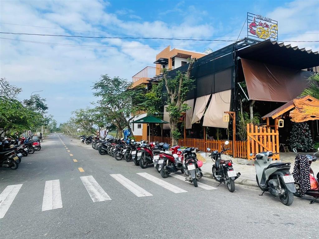 Đất đà nẵng 2 tỷ 250 / đường 13.5m sổ hồng sẵn