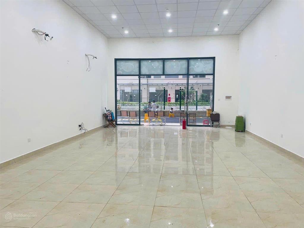 Cho thuê căn góc shophouse khối đế chung cư chỉ 7 triệu/tháng