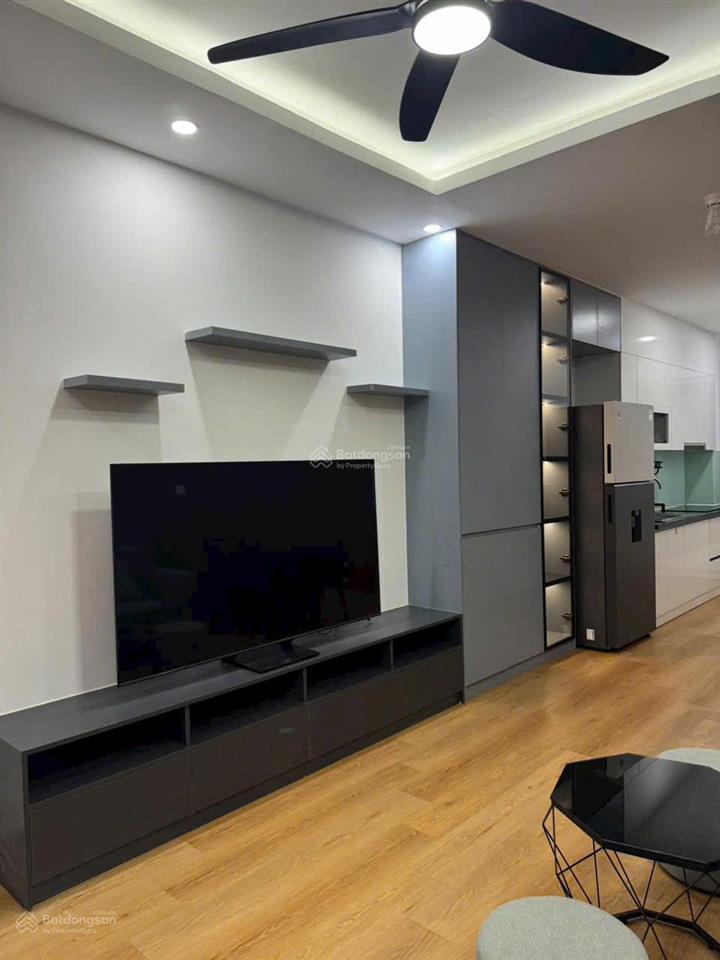 Cần tiền cho con đi du học muốn bán nhanh căn 2 phòng ngủ, view biển