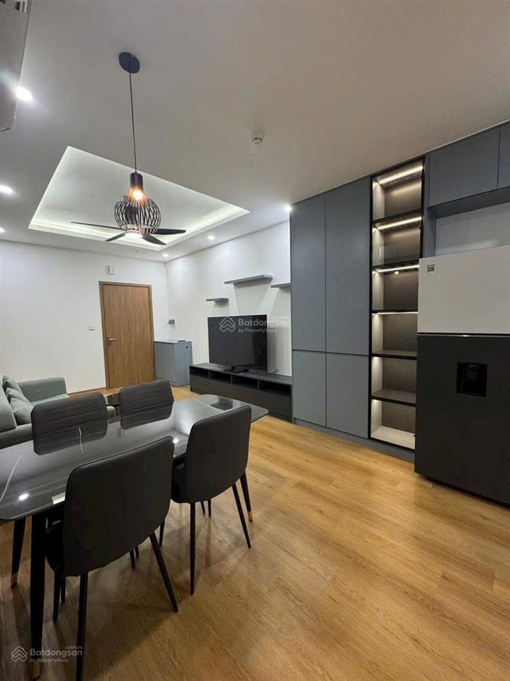 Cần tiền cho con đi du học muốn bán nhanh căn 2 phòng ngủ, view biển