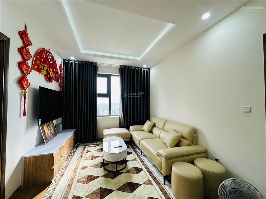 Cho thuê căn hộ 3 phòng ngủ full nội thất