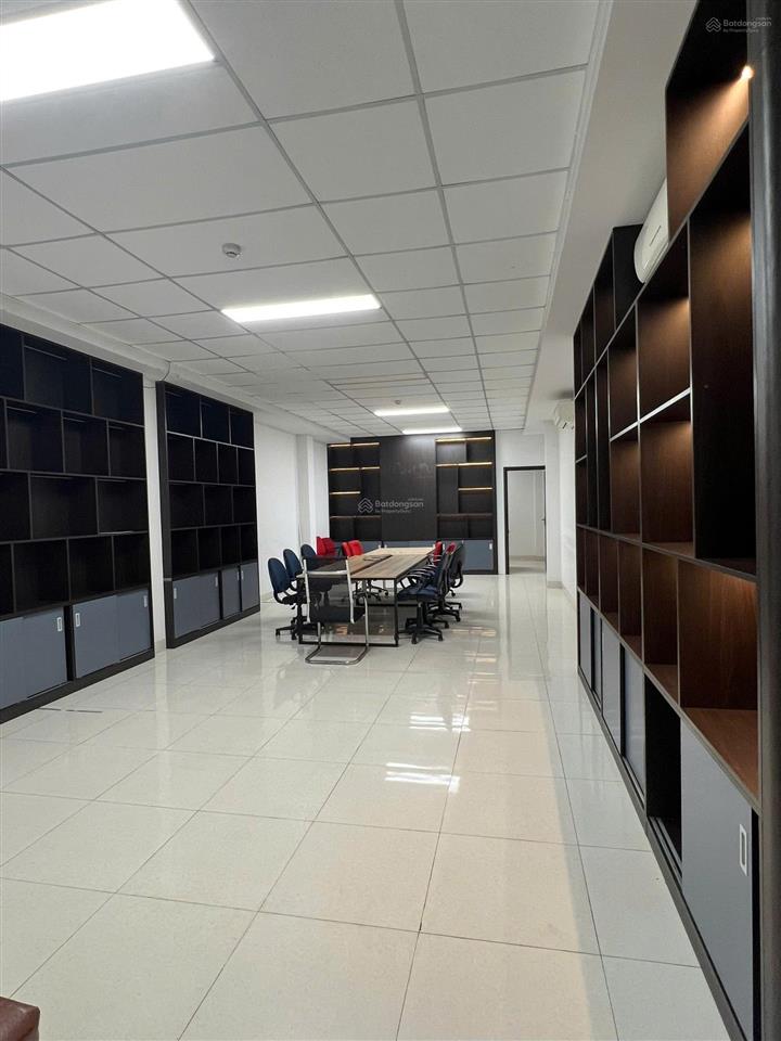 Cho thuê văn phòng full nội thất cao cấp chỉ cần mang máy tính đến làm việc