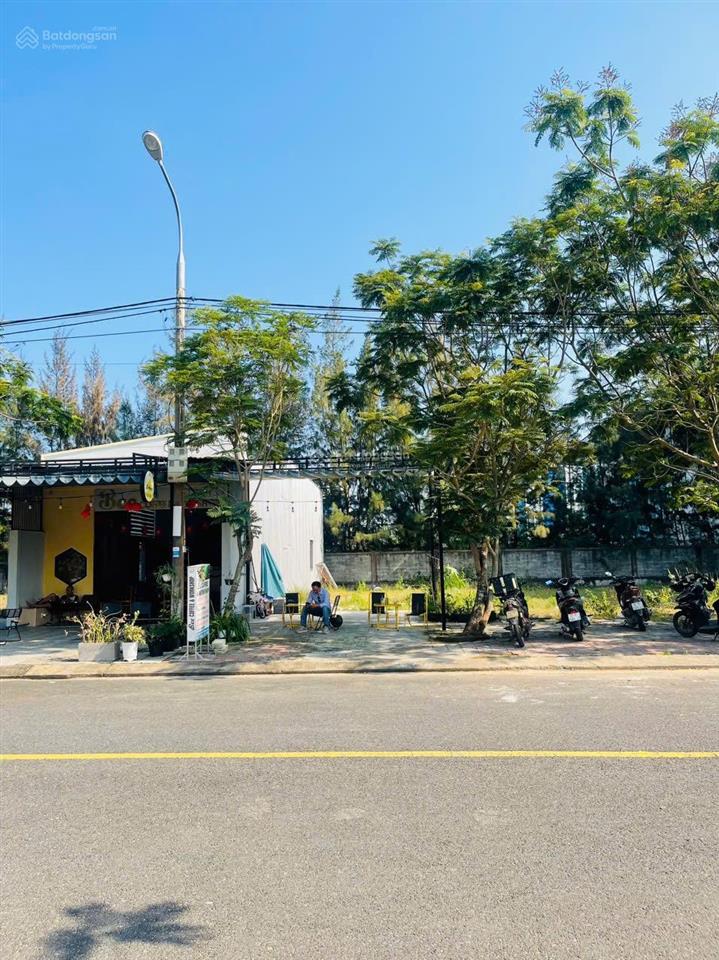 Bán gấp lô kề góc ngã tư lê đức thọ chỉ nhỉnh 4 tỷ, cách đh fpt 300m