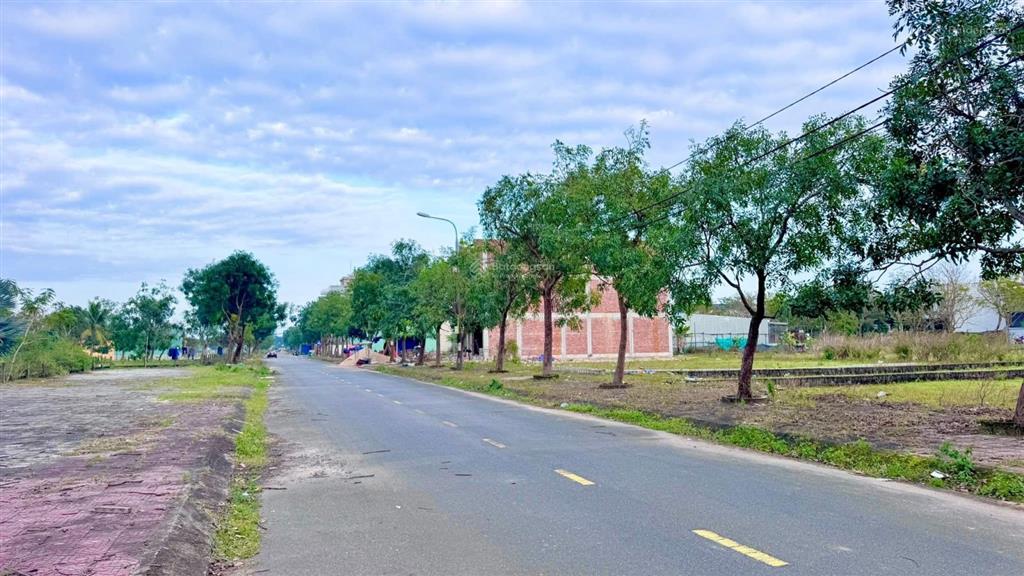 Bán đất view hồ sinh thái  gần đh phan châu trinh  giá 4,4 tỷ