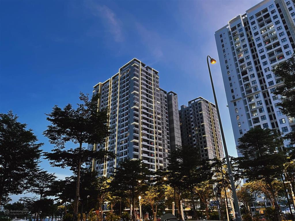 Cho thuê căn góc 3pn 80m2 full nội thất ban công hướng nam view công viên thoáng mát fpt plaza 3