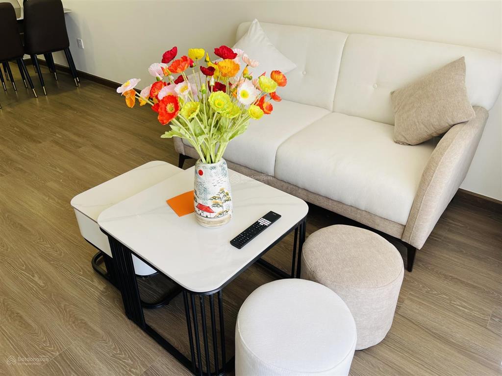 Cho thuê căn góc 3pn 80m2 full nội thất ban công hướng nam view công viên thoáng mát fpt plaza 3