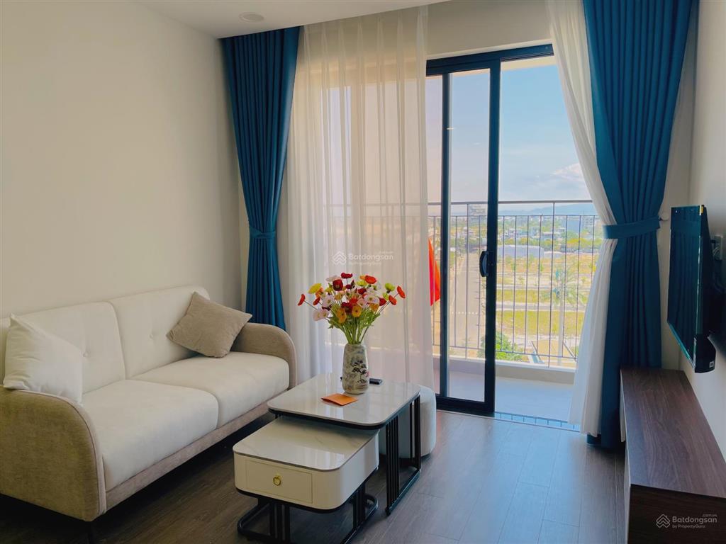 Cho thuê căn góc 3pn 80m2 full nội thất ban công hướng nam view công viên thoáng mát fpt plaza 3