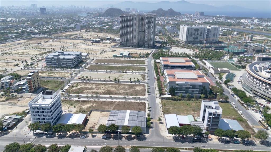 Bán đất nền phân khu u1 trung tâm fpt city sổ đỏ công chứng ngay 96m² giá chỉ 5 tỷ x