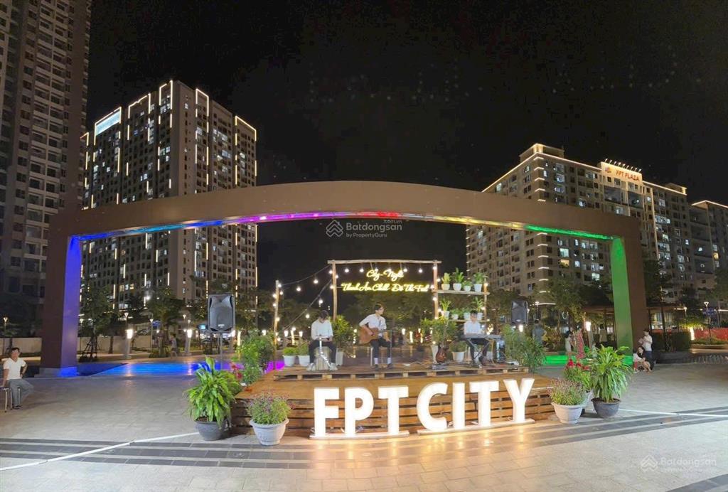 Bán căn hộ 2pn view biển trực diện  fpt plaza 2  full nội thất  đang cho thuê 18 triệu/tháng