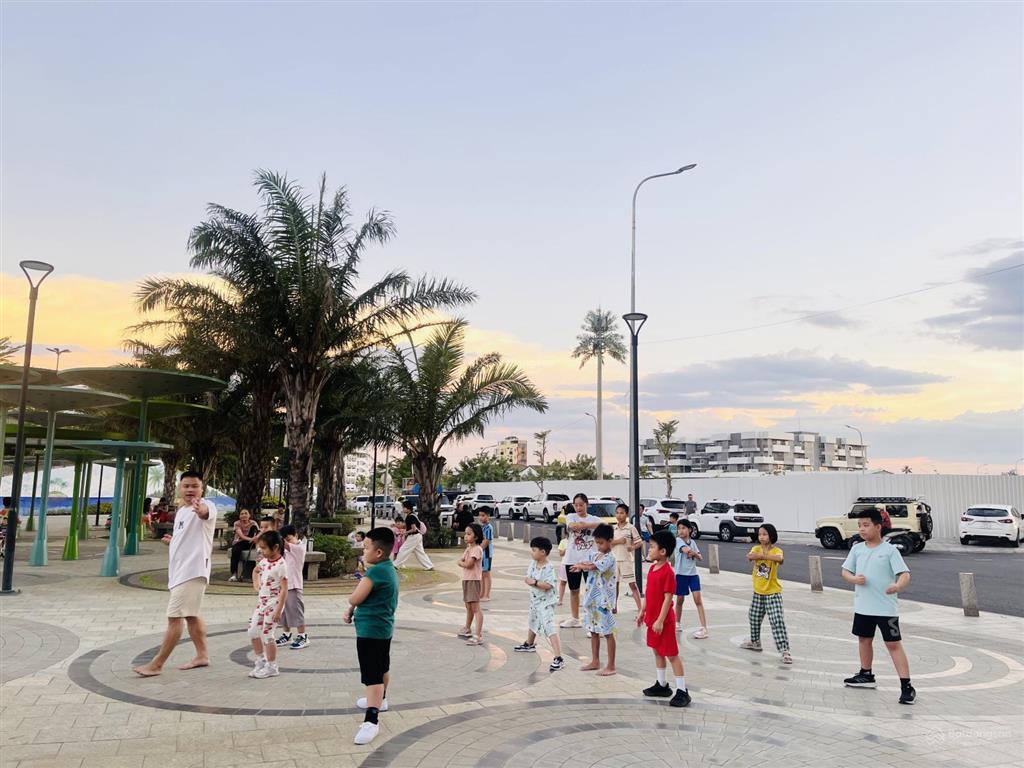 Bán căn hộ 2pn view biển trực diện  fpt plaza 2  full nội thất  đang cho thuê 18 triệu/tháng