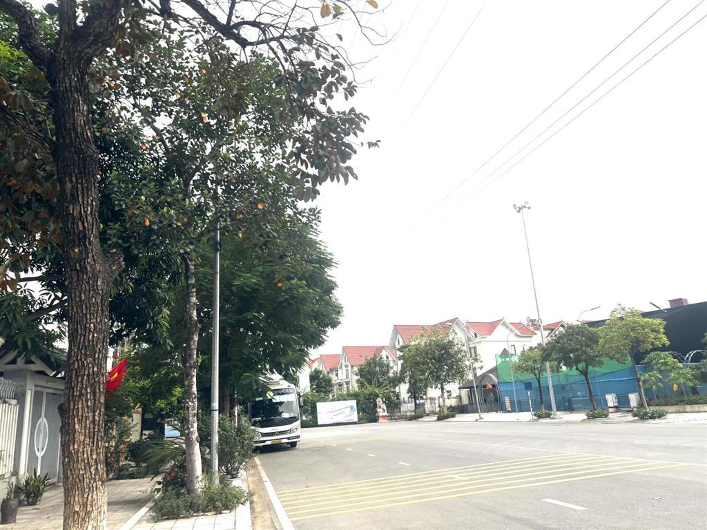 Bán nhà mặt trục chính kđt lideco, hoài đức 154.7m², hướng đông nam, đón sóng metro số 3