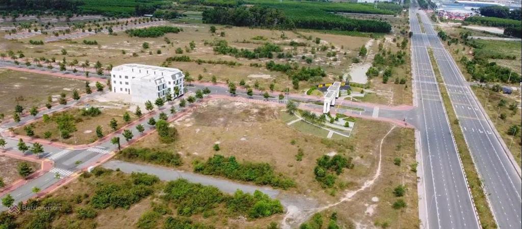 Bán gấp lô th15 đường 15m, dự án mega city 2, giá 1,4 tỷ, 110m2