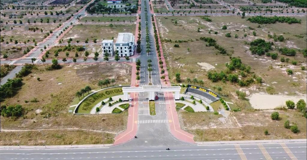 Bán gấp lô th15 đường 15m, dự án mega city 2, giá 1,4 tỷ, 110m2