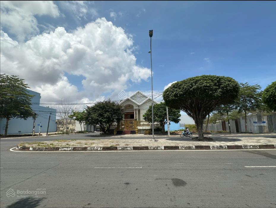 [sổ đỏ chính chủ] bán đất nền kdt hoàng phát  200m2 vị trí vàng  chỉ 4.15 tỷ  rẻ nhất khu vực!