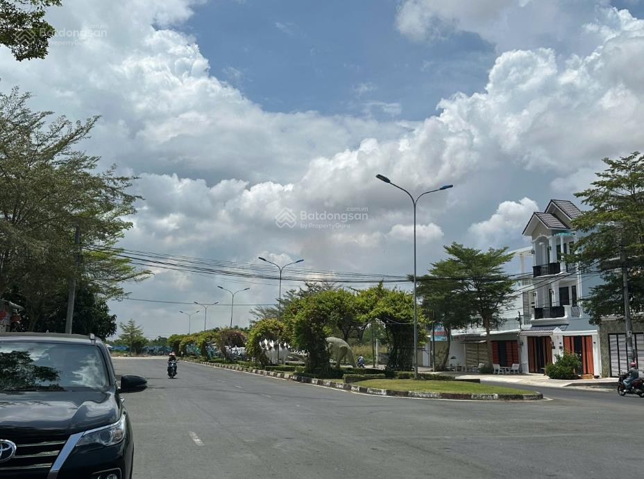 [sổ đỏ chính chủ] bán đất nền kdt hoàng phát  200m2 vị trí vàng  chỉ 4.15 tỷ  rẻ nhất khu vực!