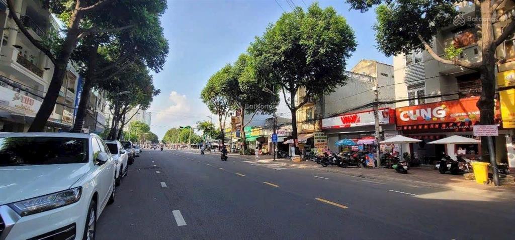Cần bán nhà cấp 4 mặt tiền đường nam kỳ khởi nghĩa đẹp,. đất gồm một mặt nkkn & mặt hẻm rộng p. thắ