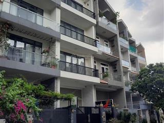 Bán nhà bình lợi p13 dt 5mx20m 4tang,st giá 13ty400tr đường trước nhà 10m, đối diện công viên