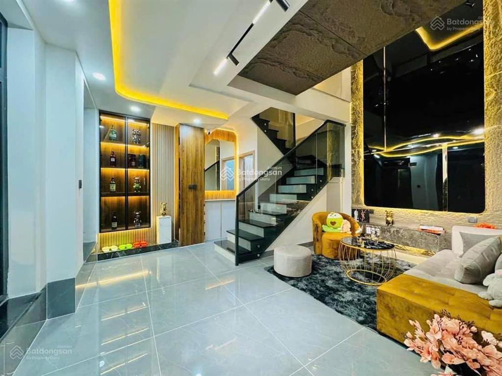 Bán nhà mt nguyễn gia trí, phường 25, bình thạnh, 5m x 21m, 5 tầng, vị trí kinh doanh sầm uất