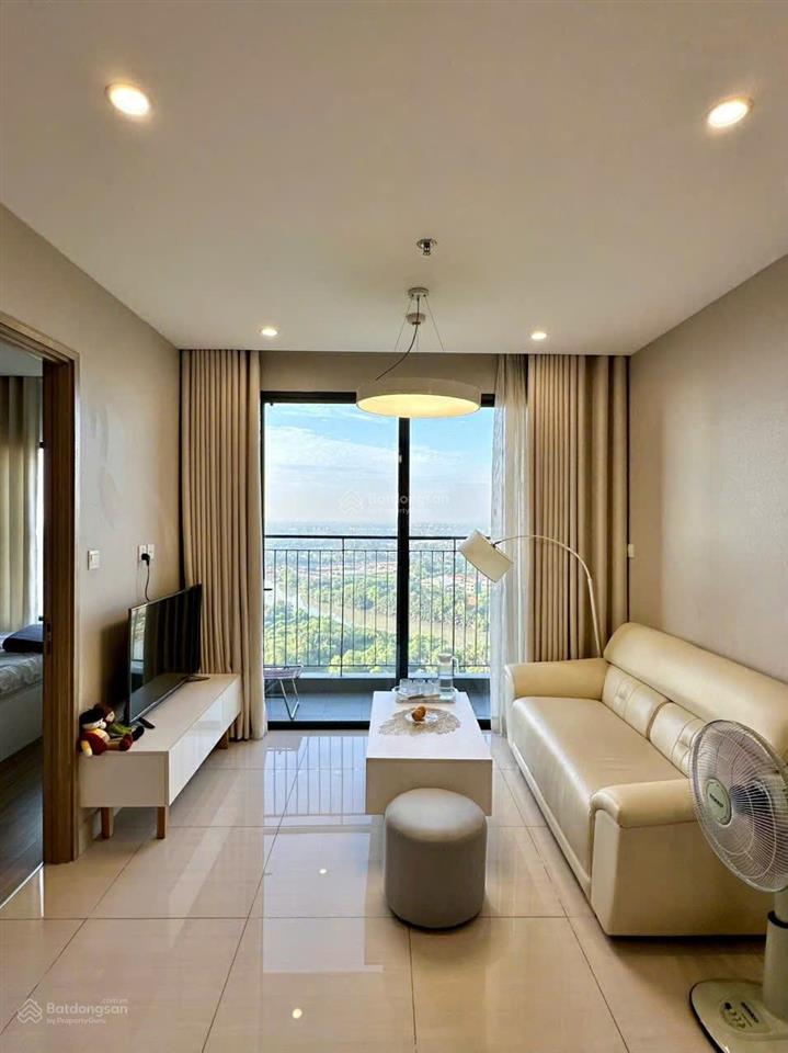 Em tuấn vinhomes bán nhanh căn hộ 2pn 2wc hướng đông nam, view sông. full nội thất cao cấp