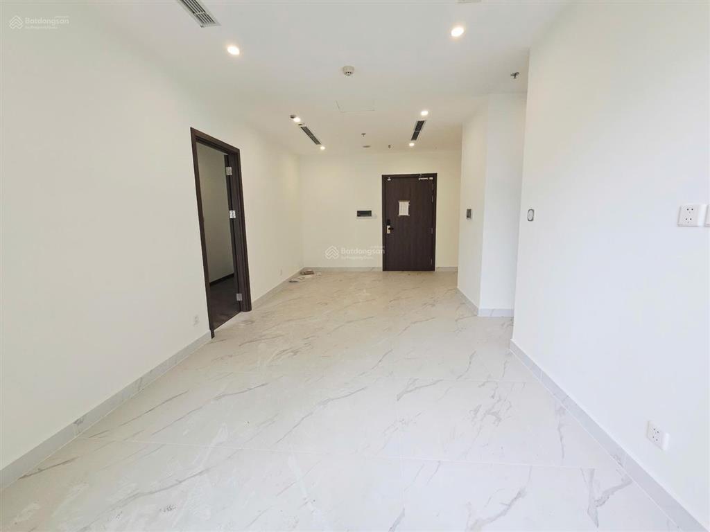 Bán nhanh căn hộ 2pn beverly mới 100% chưa ở, tầng trung thoáng mát, đã có sổ hồng