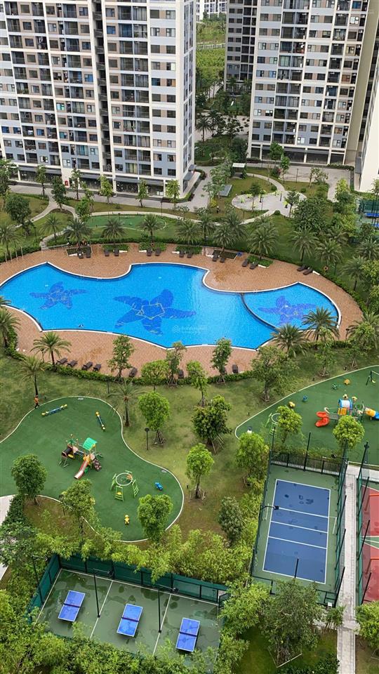 Bán nhanh căn hộ 1pn + nội thất cao cấp, hđ thuê 8,4 triệu/tháng. view nội khu hồ bơi, hướng mát