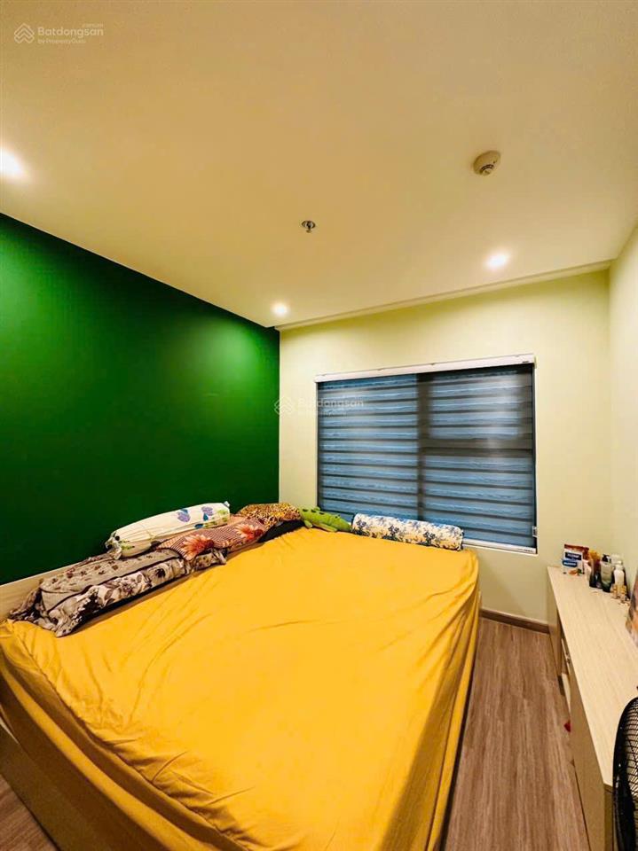Bán nhanh căn hộ 2pn full nội thất cao cấp, giá hời, tầng trung, có sổ hồng