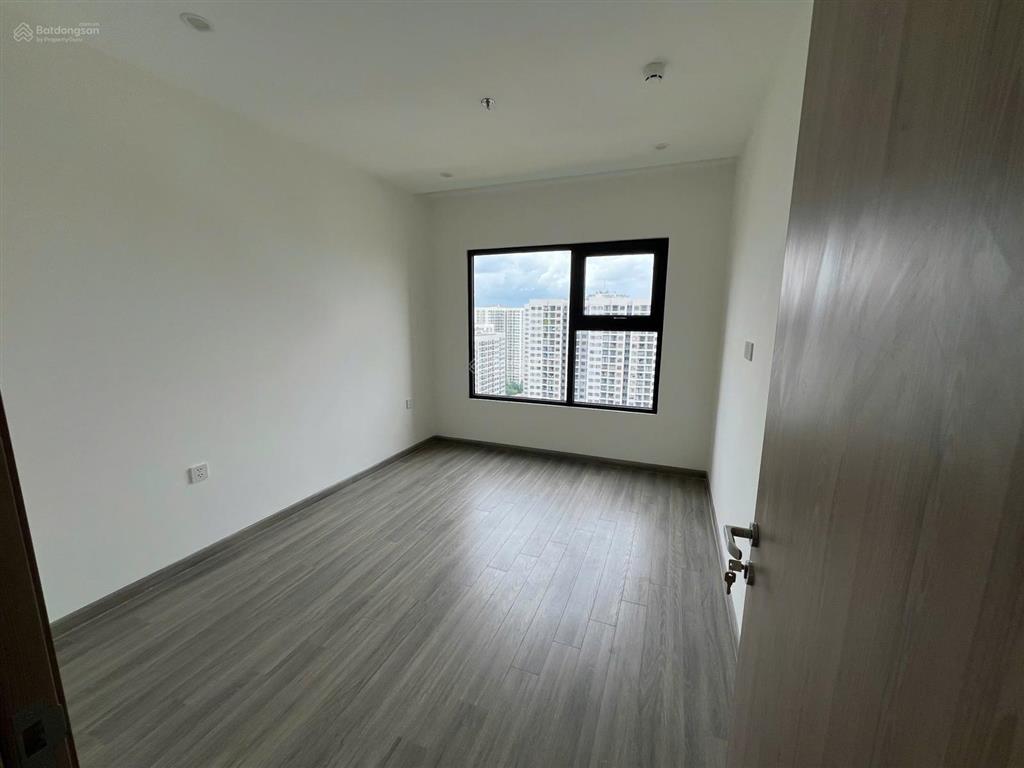 Bán lỗ căn hộ 1pn + diện tích lớn 52m², tầng trung, view thoáng