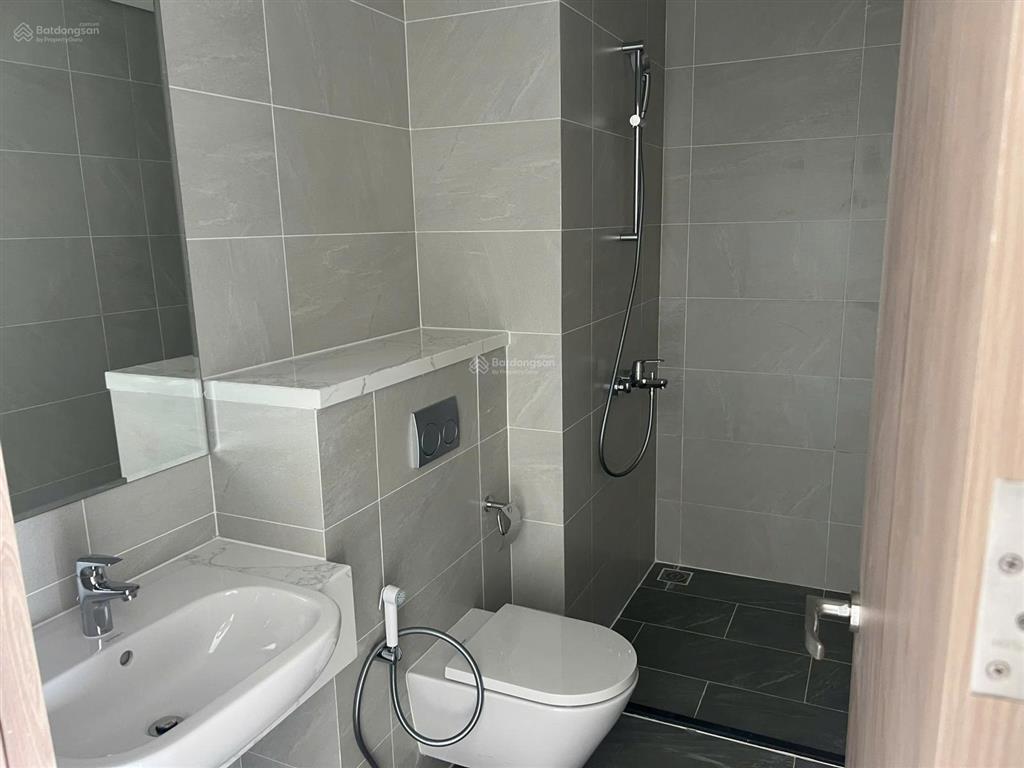 Bán lỗ căn hộ 1pn + diện tích lớn 52m², tầng trung, view thoáng