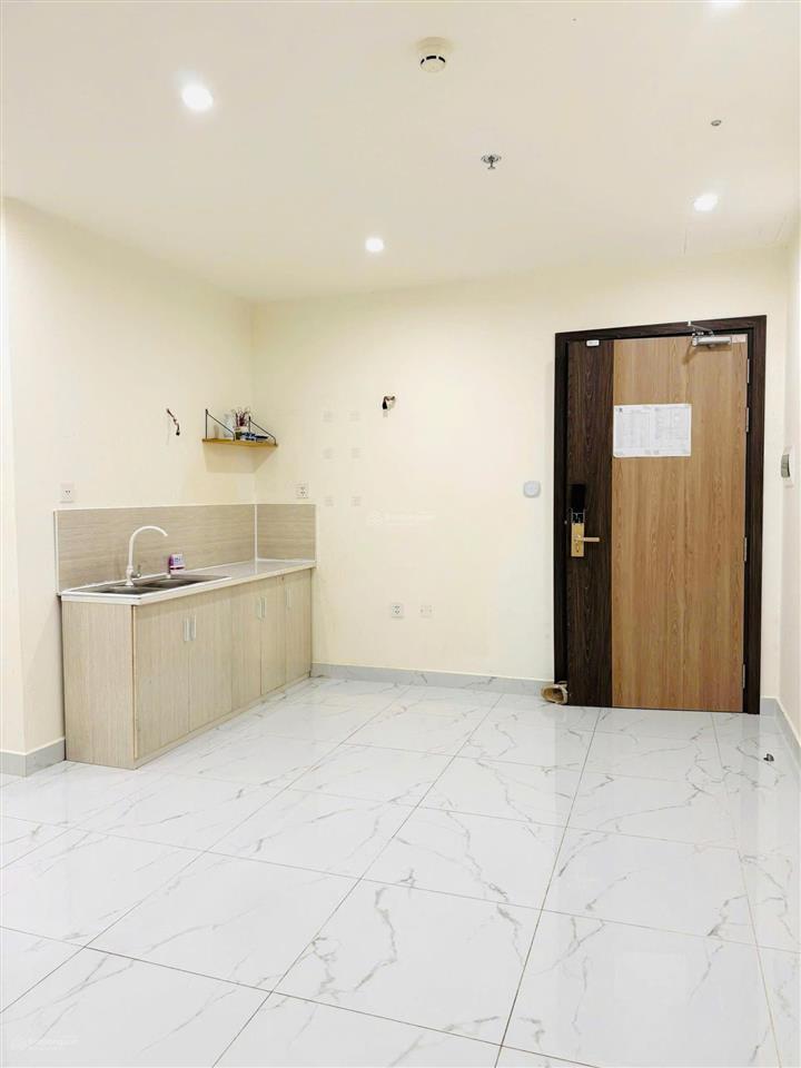 Bán 1pn+ bs hướng đông nam, tầng trung, full nội thất. hàng chuyển nhượng vinhomes nhắn em tuấn