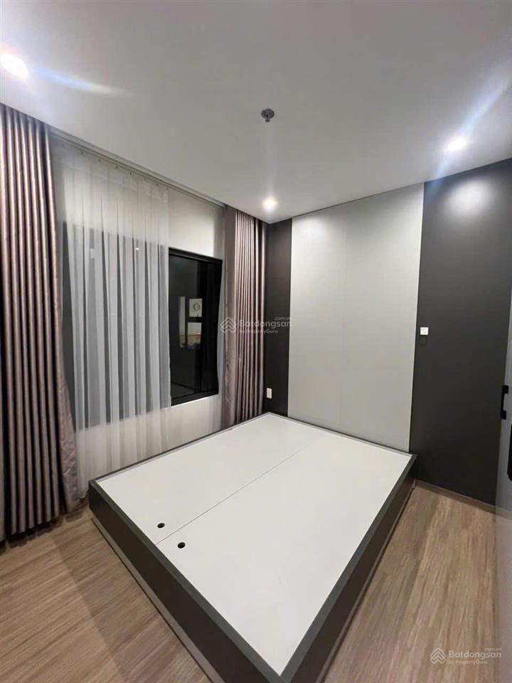 Bán nhanh căn góc 2pn + 2wc tầng trung, hướng mát. sẵn sổ hồng công chứng mua bán nhanh