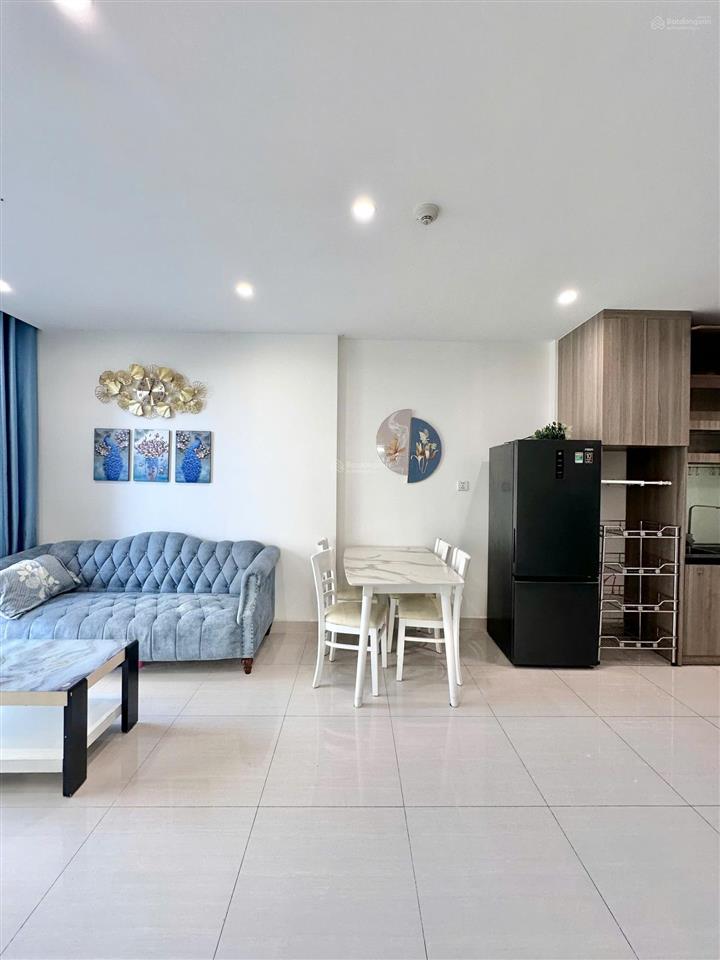 Bán căn hộ 3pn view nội khu, tầng trung, hướng đông nam thoáng mát. sẵn sổ hồng