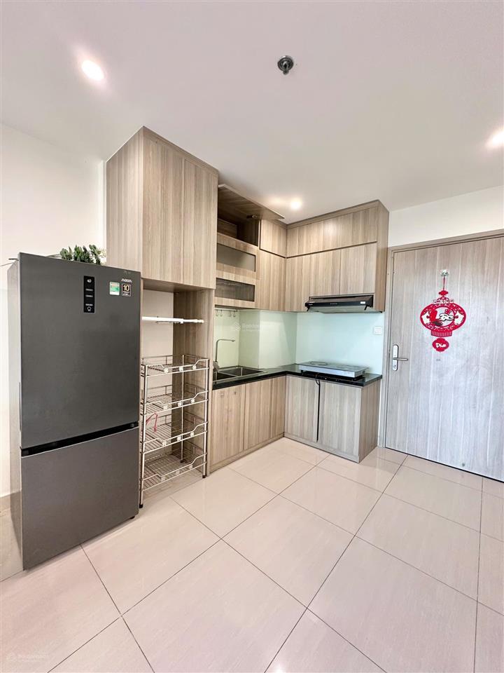 Bán căn hộ 3pn view nội khu, tầng trung, hướng đông nam thoáng mát. sẵn sổ hồng