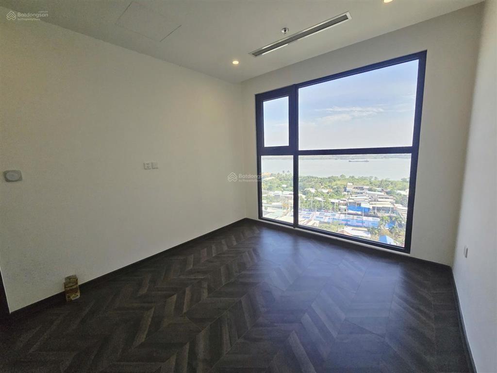 Bán căn hộ 2pn 2wc giá rẻ chỉ 4,450 tỷ view nội khu, hướng mát, phân khu cao cấp beverly