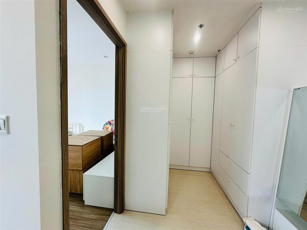 Bán 1pn + origami full nội thất giá chỉ 2,3 tỷ. tầng trung, sẵn sổ hồng
