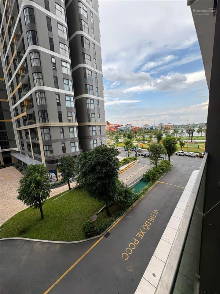 Bán siêu lỗ căn hộ studio giá rẻ chỉ 2,1 tỷ tại phân khu cao cấp beverly