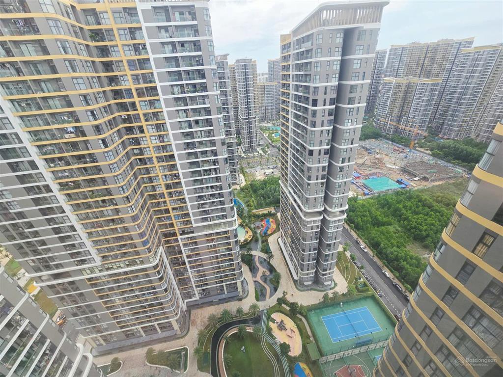 Cần bán căn hộ 1pn+ khu cao cấp beverly giá tốt chỉ 3,2 tỷ. nhà mới chưa qua sử dụng, có sổ hồng